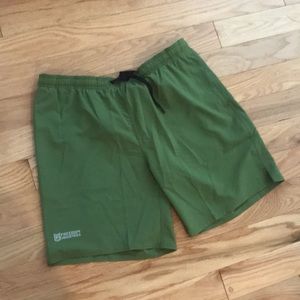 NWT Olive green 2XL freedom industries shorts